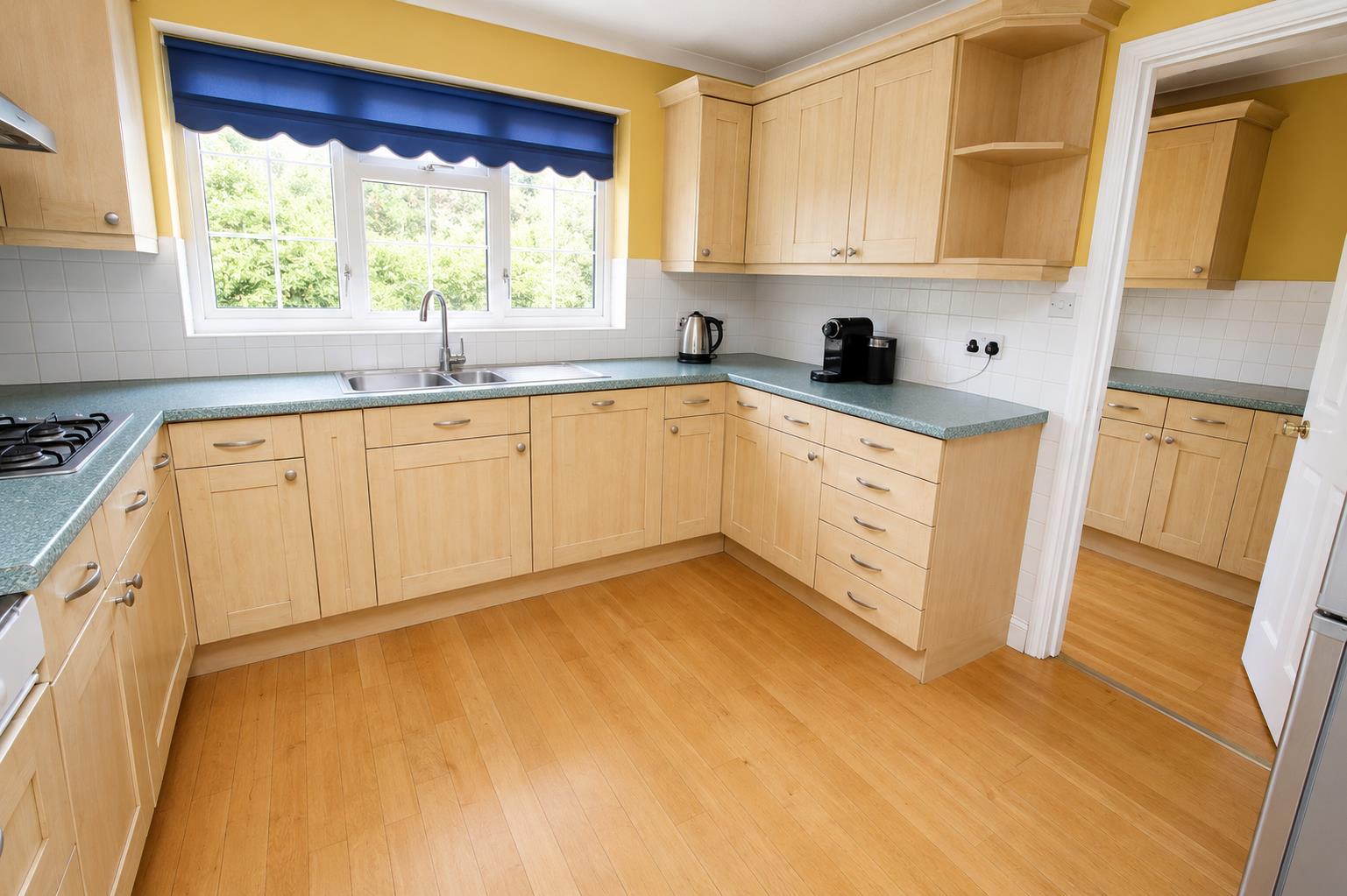 Fairway Avenue, Tilehurst, Reading